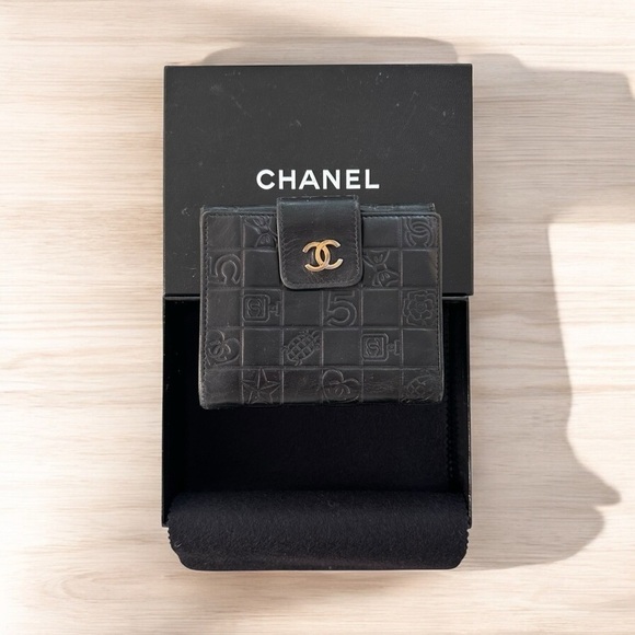 Authentic CHANEL Black Lambskin Leather Lucky Charms Embossed Bifold Wallet - Picture 1 of 16